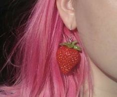 Grunge Look, Grunge Style, Jewelry Inspo, الرسومات اللطيفة, Cute Earrings, Pink Aesthetic, Piercing Jewelry, Cute Jewelry, Pink Hair