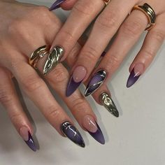 Purple Nails Summer, Summer Nails Stiletto, Nails Unique Design, Nail Art Viola, French Purple, Dark Purple Nails, Nails Unique, Nails Summer Nails, Shape Nails