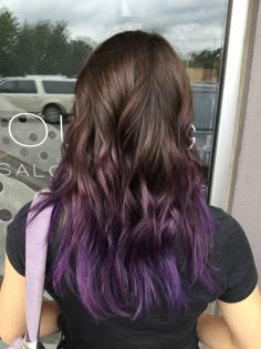 Purple balayage hair. Purple hair color tips. Purple ombre Ombré Short Hair, Boliage Hair, Violet Hair Colors, Blonde Ombre Hair, Best Ombre Hair, Roofing Colors, Purple Balayage