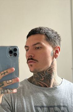 Sam Rascals, Buzz Cut Mullet, Men's Undercut, Men's Long Hair, Long Hair Undercut, Mens Long Hair Undercut, Curly Fade, Wavy Hair Styles, Buzz Cut For Men