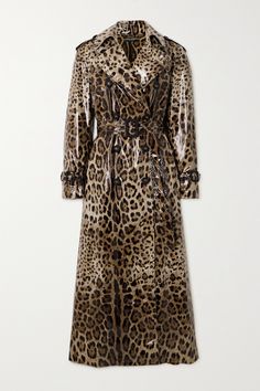 You can always rely on Dolce&Gabbana to deliver impactful takes on wardrobe foundations. Tailored from coated-canvas splashed with leopard spots, this trench coat has a loose shape that makes it effortless to layer. American Closet, Leopard Print Coat, Flat Dress Shoes, Leopard Spots, Trend Style, Print Coat, Dolce E Gabbana, Print Jacket, Animal Prints