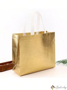 BirdinBag - Set of 4 Gold Metallic Gift Bags - Large, Patterned Shopper Tote with Handles Gold Large Capacity Bags For Everyday Use, Large Capacity Gold Bag For Daily Use, Gold Bags With Large Capacity, Gold Box Bag With Large Capacity For Shopping, Large Capacity Gold Travel Bag, Gold Tote Shoulder Bag As A Gift, Gold Pouch Bag For Shopping, Large Capacity Gold Bag For Gift, Large Capacity Gold Bag As Gift