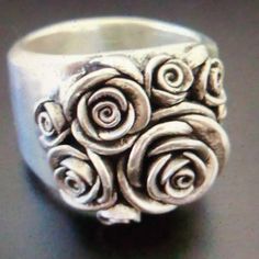 Nwot “Sweet As A Rose” Vintage Antique Rose Flower Ring. 925 Silver Plated - Size 8 - Adorable Rose Flower Ring, Rose Vintage, Antique Roses, Ring Color, Plate Size, Flower Ring, A Rose, Womens Jewelry Rings, Rose Flower