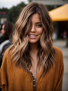 Sophisticated Style: Trendy Radish Brown Hair Colors Asian Hair Highlights, Vibrant Highlights, Honey Brown Hair Color, Mid 30s, Fall Blonde Hair Color, Rambut Brunette, Fall Blonde Hair, Early 20s, Honey Brown Hair