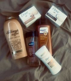 Scent Combos, Coco Butter, Hygiene Care, Body Hygiene, Bath And Body Works Perfume, Shower Skin Care, Perfect Skin Care Routine, Body Smells, Smell Goods