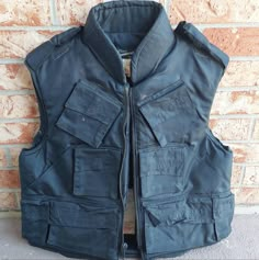 Vintage Body Armor Tactical Body Armor, Bulletproof Clothing, Tactical Fashion, Military Color, Plate Carrier, Tactical Clothing, Body Armor, Tactical Gear, Bee