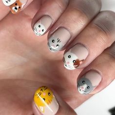 💅 Happy #MeownicureMonday! 💅 That’s what we call pawtastic nails! 😻🐶 Today’s cute meownicure courtesy of @caleneashlee.artistry! #nailgoals Nails Today