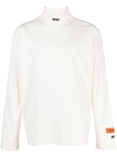 cream white organic cotton high neck long sleeves straight hem logo patch at the sleeve logo print at the neckline straight hem Conscious: This item is made from at least 50% organic materials Heron Preston, High Neck Long Sleeve, T Shirt Vest, Preston, Black Shorts, White Long Sleeve, Cream White, Tshirt Logo, Logo Print