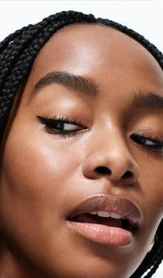 Glossier Models, Glossier Skincare, Minimal Makeup Look, Moroccan Beauty, Skin Aesthetics, Diy Skin Care Routine, Beauty Games