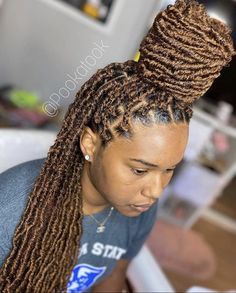 Softlocs Hairstyle, Wig Closure, Dreads Styles For Women, Big Box Braids, Feed In Braids Hairstyles, Faux Locs Hairstyles, Dreads Styles, Feed In Braid, Twist Style