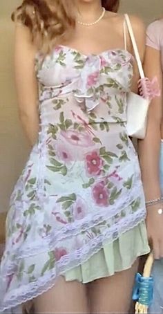 Aesthetic Dress, Wardrobe Tips, Pinterest Closet, Outfits Chic, Nice Style, Dress Flower, Girly Outfits, Chic Fashion, The Beauty Of Nature