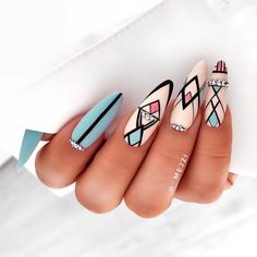 Native American Nail Art Designs, Linework Nails, Geometric Nails, Aztec Nails, Boho Nails, Retro Nails, Hippie Nails, Pretty Nail Art Designs, Almond Nails Designs