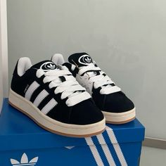 Adidas Campus Shoes, Special Shoes, Pretty Sneakers, Adidas Campus 00s, Trendy Shoes Sneakers, Preppy Shoes, Pretty Shoes Sneakers, Black Shoes Men, All Nike Shoes