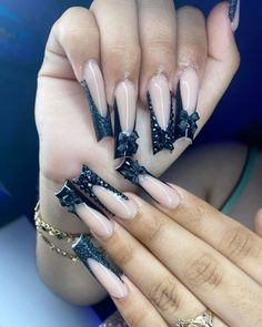 Black Nail Set Ideas, Nails Idea Black, Long Black French Tip Nails, Black French Nails With Design, Long Nail Inspo Acrylic, Black Baddie Nails, Black French Tip Nail Designs, Black Birthday Nails, Nails Bday