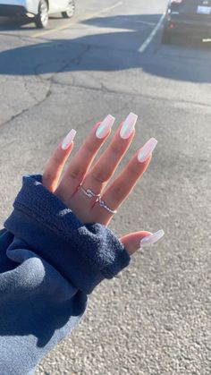 Fashion Outfits Dresses, Spring Acrylic Nails, Spring Nail Designs, Beige Nails, Simple Gel Nails, Vibrant Nails, Work Nails, Simple Acrylic Nails, Classy Acrylic Nails