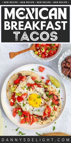 Hearty Mexican Breakfast Tacos Salsa Bar, Taco Love, Taco Time, Meatless Recipes, Tasty Breakfast, Pickling Jalapenos