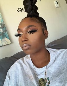 Melanin Makeup, Birthday Makeup Looks, Woman Makeup, Makeup Inspired, Makeup 101, Birthday Makeup, Face Beat, Beauty Make-up, Soft Glam