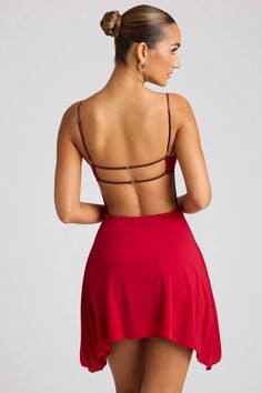 Priscilla Ricart, Night Style, Fishtail Skirt, Valentines Outfits, Sleek Hairstyles, Fashion Night, Dresses Backless, Red Mini Dress, Going Out Dresses