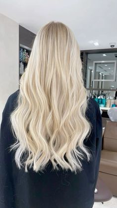 Blonde haircut, haircut, Summer haircut,Blonde balayage, blonde hair, blonde highlights, blonde hair color ideas, blonde girl, blonde highlights on dark hair, blonde hair inspiration, blonde highlights on brown hair, blonde hair color ideas, beige blonde, no face girl, long blond hair, straight blond hair, mirror selfie, outfit, Blonde balayage, blonde hair, blonde highlights, blonde hair color ideas, blonde girl, blonde highlights on dark hair, blonde hair inspiration, blonde highlights on brown hair, blonde hair color ideas, beige blonde,no face photo ideas, no face pfp, no face body pictures, outfits ideas for school, outfits aesthetics, aesthetic clothes, aesthetic pictures, extensions, blonde extensions Blonde With Hair Extensions, Light Blonde Hair Balayage, Elsie Aesthetic, Balayage Light Blonde, Blonde No Face, Blond Extensions, No Face Pfp, Pfp No Face, Blonde Hair Light