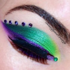 Mardi Gras Masquerade Party Outfit, Madi Gras Outfit Ideas, Marti Gras Outfit Ideas, Mardi Gras Makeup