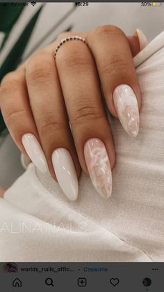 20 Diseños de Uñas de Gel que Están Arrasando en el 2024 - Ideas de fotos Bridal Nails Wedding, Bridesmaids Nails, Unghie Sfumate, Nails For Bride, Wedding Nails Glitter, Casual Nails, Wedding Nails For Bride, Makijaż Smokey Eye, Nails Wedding