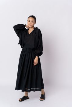 Classic black pull-on skirt Black Flare Skirt Outfit, Flared Top, Handloom Fabric, Flare Top, Handwoven Fabric, Best Lingerie, High Point, Black Pearl, Skirt Black