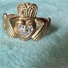 Beautiful 14kt Yellow Gold And Diamond Claddagh Ring Sz 7 Diamond Claddagh Ring, Claddagh Ring, Claddagh Rings, Gold Yellow, Womens Jewelry Rings, Piercings, Yellow Gold, Womens Sizes, Women Jewelry