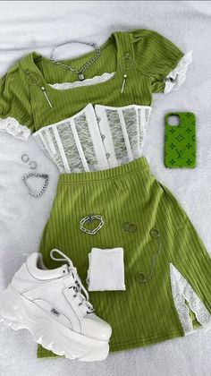 Green Outfit Ideas Aesthetic, Punk Style Outfits Girly, Coggetacore Outfit, What To Wear To A Quinceanera As A Guest Outfit, Coccetecore Outfits, Outfit Ideas Girls Teens, How To Style Corsets, Green School Outfits, Outfits Laid Out