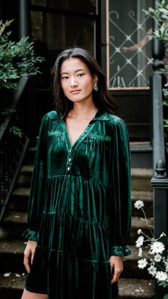 Gorgeous Velvet Dress 🍾✨🎄🥂 Green Velvet Mini Dress, Velvet Mini Dress, New Years Dress, Mini Velvet Dress, Green Velvet, Velvet Dress, Velvet, Mini Dress