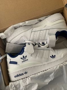 Adidas Shoes Outfit, Dr Shoes, Shoe Wishlist, Fresh Shoes, Hype Shoes, Shoe Inspo, Aesthetic Shoes, Swag Shoes