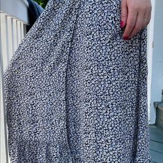 Oysho Maxi Daisy Wrap Skirt In Size Us L ( I’m In Size M And It’s Perfect On Me). New With Tag. Made From 100 % Viscose. Waist Has Button Inside And Ribbon Outside For Wrapping. It’s 39 Inch Long. Very Light And Soft. Will Make Perfect Summer Outfit. From Pets And Smoke Free Home. All Sales Are Final And Please Do Not Hesitate To Ask Questions Prior Purchase Casual Tiered Skirt Bottoms With Floral Print, Casual Floral Print Tiered Skirt Bottoms, Flowy Ruffled Skirt Bottoms For Day Out, Flowy Ruffled Skirt For Day Out, Floral Print Knee-length Bottoms For Beach, Flowy Casual Skirt For Brunch, Spring Knee-length Ruffled Skirt, Casual Maxi Skirt With Elastic Waistband For Beach, Summer Maxi Skirt With Elastic Waistband For Day Out