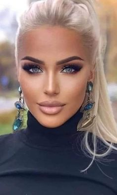 Smink Inspiration, Wedding Hair And Makeup, Blonde Beauty, Gorgeous Makeup, Glam Makeup, Beautiful Makeup, Beauty Face, Beautiful Eyes, Maquillaje De Ojos