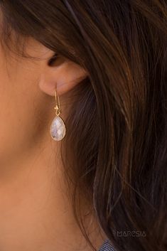 Moonstone Earrings ~ Gold Vermeil ~Dangle ~ Jewelry ~ Natural ~ Organic ~ Everyday~ Delicate~ minimalist Boho ~ Hippie 》D E T A I L S《 ✦ M E T A L : Gold Vermeil ✦ S T O N E : Moonstone ✦ B I R T H S T O N E : June ( Moonstone ) 💎 Because of the name, this stone always had a strong connection with the magic of the moon. The moonstone is known as a protection for travelers, a gift of love & passion and a path to wisdom. ✧ Please note natural gemstones are unique and may vary in shape or colo Minimalist Moonstone Jewelry With Ear Wire, Dainty Moonstone Earrings For Everyday, Everyday Moonstone Dangle Earrings, Everyday Moonstone Dangle Jewelry, Moonstone Teardrop Jewelry For Everyday, Everyday Teardrop Moonstone Jewelry, Moonstone Earrings Gold, Ear Climbers Earrings, Everyday Gifts