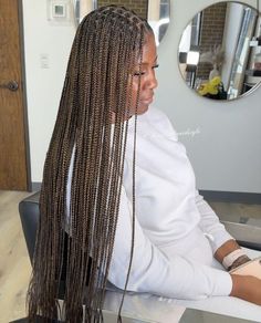 Dark Brown Knotless Braids, Knotless Braids Color Ideas, Mixed Colour Braids, Protecting Hairstyles, Mixed Color Braids, Braids Hairstyles For Black Women, Color Braids, Braiding Hair Colors, Hairstyles Pictures