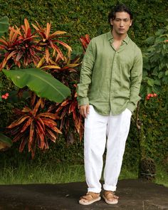 "A classic linen shirt NEVADA in forest green for men features buttons in front and is made from lightweight linen to stay cool during summer. Wear sleeves down or roll them up for a more casual daytime look. Please note that due to the many variations in monitors and browsers, actual colors may vary. Matcha green / White - https://etsy.me/3tTAH85 Ocean blue - https://etsy.me/3tTyhpR Pinstripe blue - https://etsy.me/3DthaOJ Sandy beige - https://etsy.me/3tSX65c - - - - - - - - - - - - - - - - - Green Shirt Outfits, Mens Linen Outfits, Linen Shirt Outfit, Green Linen Shirt, Summer Shirts Men, Linen Pants Outfit, Shirt Outfit Men, Linen Men