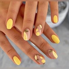 Emerald Nails, Yellow Nail Art, Yellow Nails Design, Manicure Diy, Yellow Nails, Nail Designs Spring, Nail Designs Summer