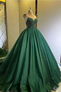 Emerald Ball Gown Dress Emerald Ball Gown, Ball Gown Sleeves, Emerald Green Ball Gown, Ball Gown Green, Vestidos Color Verde Esmeralda, Poofy Prom Dresses, Tulle Princess Dress, Debutante Dresses