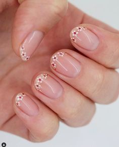 Floral French Nails, Simple Short Nails, Silver Nail Art, Floral Nail Designs, Floral Nail, Simple Gel Nails, Flower Nail Art, Short Nail Designs, Bridal Nails