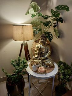 Buddha Decoration Zen Corner Ideas, Room Corner Decor, Living Room Corner Decor, Zen Corner, Lego Room Decor, Indian Living Room, Indian Room Decor, Simple Living Room Decor, Colourful Living Room Decor