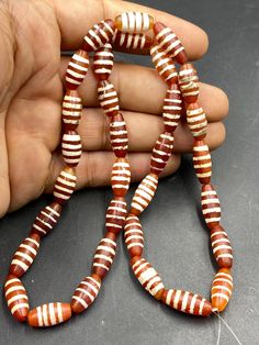 Old ancient natural etched carnelian agate bead necklace Carved Amber Round Beads Jewelry, Carnelian Agate, Carnelian Beads, Beaded Necklaces, Agate Beads, Bead Necklace, Etching, Agate, Thailand