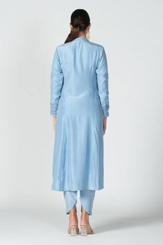 Buy Blue Habutai Silk Mandarin Collar Embroidered Kurta Set For Women by Sitaraa Online at Aza Fashions. Blue Formal Traditional Wear With Floral Embroidery, Formal Blue Traditional Wear With Floral Embroidery, Spring Formal Embroidered Kurta, Formal Spring Kurta With Floral Embroidery, Spring Formal Kurta With Floral Embroidery, Blue Silk Kurta For Spring, Formal Floral Embroidered Kurta For Spring, Silk Sets With Embroidered Border And Long Sleeves, Silk Blue Kurta With Intricate Embroidery