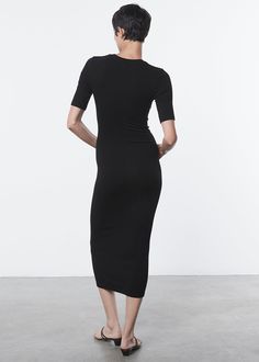 Our silk rib midi dress is crafted from our luxurious lightweight silk knit fabric. Featuring a body-hugging fit, flattering stretch, and the brand's signature center back seam. Midi Dress Black, Silk Knit, Ribbed Midi Dress, Knitwear Dress, Sleeve Midi Dress, Midi Dress With Sleeves, Short Jacket, Black Midi Dress, Half Sleeve