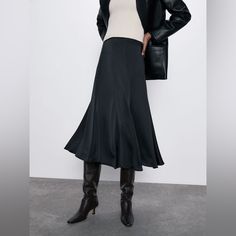 2470/845 New With Tags Price Is Firm Measurements Waist- 32” Total Length- 34” Elegant Zara Skirt For Fall, Elegant Black Fall Skirt, Zara Black Midi Skirt, Zara Black Flowy Skirt, Elegant Lined Skirt By Zara, Black Flowy Skirt From Zara, Zara Skirt For Fall, Midi Jeans Skirt, Tan Midi Skirt