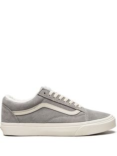 light grey leather side stripe detailing round toe front lace-up fastening branded insole rubber sole These styles are supplied by a premium sneaker marketplace. Stocking only the most sought-after footwear, they source and curate some of the most hard to find sneakers from around the world. Gray Skate Shoes With Vulcanized Sole And Round Toe, Gray Skate Shoes With Vulcanized Sole, Vans Skate Shoes With Textured Sole And Round Toe, Vans Skate Shoes With Textured Sole, Classic Gray Sneakers With Textured Sole, Gray Low-top Sneakers With Perforated Toe Box, Gray Sneakers With Textured Sole And Round Toe, Gray Textured Sole Sneakers With Round Toe, Vans High-top Skate Shoes With Textured Sole