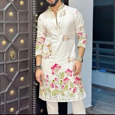 Pellikoduku Outfits For Men, Men’s Kurta Embroidery, Pichwai Kurta Men, Painted Kurta For Men, Haldi Kurta For Groom, Panjabi Design For Men Fabric, Kurta With Dupatta Men, Kurta Ideas Men, Kurta Painting Design For Man