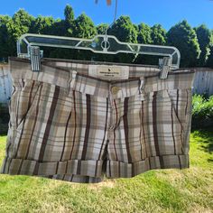 "These are one of the most recognizable Y2K staples, super short and perfect brown plaid! They are gentle vintage condition, the color has muted a bit, no holes or stains. Faux back pockets. Size- 2 16\" Waist 18\" Hip  7' Rise 2.5\" Inseam 9\" Length Front 10\" Length Back 11\" Leg Opening Some strech in the waist much more in the rest of the shorts." Plaid Shorts Outfit, Iconic Y2k, Plaid Brown, Vintage Abercrombie, Brown Shorts, Brown Plaid, Plaid Shorts, Y2k Vintage, Short Outfits