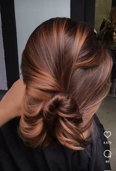 Brown Copper Hair Color With Highlights, Crushed Garnet Hair Color, Tonal Brown Hair, Cooper Red Balayage, Cute Cuts For Medium Hair, Ginger Lowlights In Brown Hair, Cooper Short Hair, Copper Balayage On Brown Hair, Brunette Copper Hair