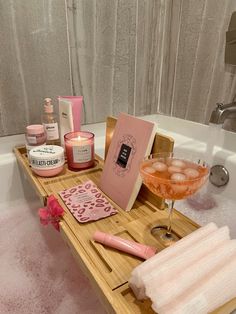 Bubble Bath Routine, Night Bath Routine, Everything Bath Routine, Night Time Vibes, Bath Relaxation, Night Care Routine, Self Care Bath, Pamper Night, Aesthetic Bath