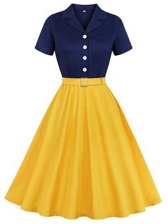 Live in the moment, gals! This playful Knee length is crafted in cotton and features a shirt collar throughout the navy blue backdrop. Turn back your fashion clock to the midst of the 1950s, where feminine chic reigned supreme, and dresses oozed pure elegance and seduction.Petticoats added for volume sold separately &g Retro Stage, Sunflower Dress, Robes Vintage, Feminine Chic, Sequin Evening Dresses, Standard Dress, Vintage 1950s Dresses, Rockabilly Dress, Autumn Dress