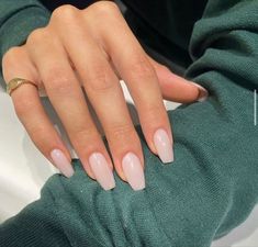 Nude Acrylic Nails With Rhinestones, Baddie Trainers, Selfie Angles, Y2k Curvy, Tiktok Baddie, Playlist Workout, Men Artist, Bff Photos, Nail Boutique